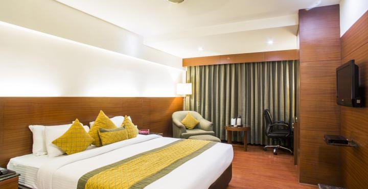 Hotel Royal Cliff Kanpur Exterior photo